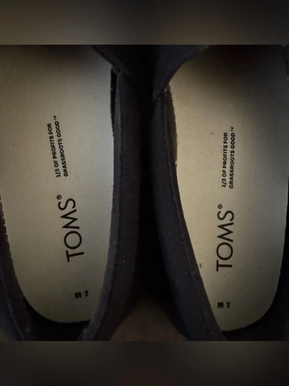 TOMS Black Canvas Slip-On Deck Shoes Men’s 7 NWOB **Free Shipping**